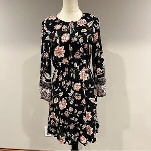 Old‎ Navy Black Floral Long Sleeve mini Dress size medium